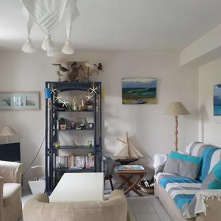 Lovely House With Garden With Pool Feriehus La Couarde-sur-Mer